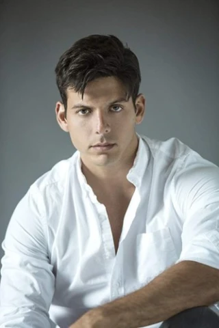 Carlos Mena