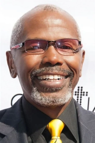 Ernest Thomas