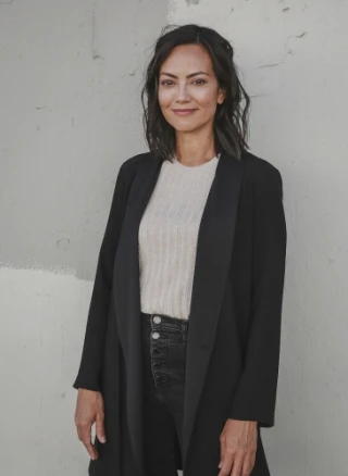 Melanie Lewis