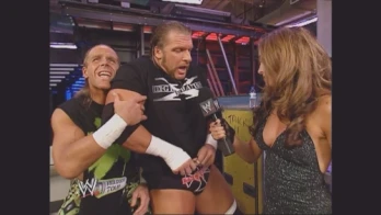 DX Is Good... Divas Are Better...