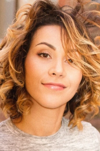 Angie Téodoras