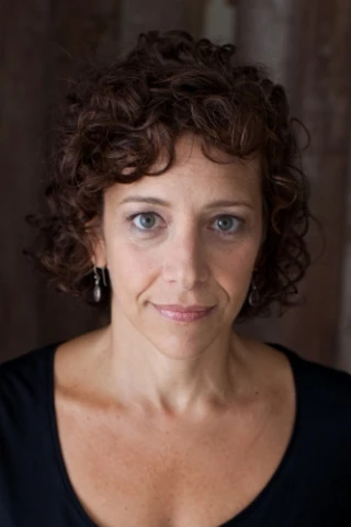Jennifer Estlin