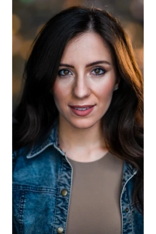 Eliana Ghen