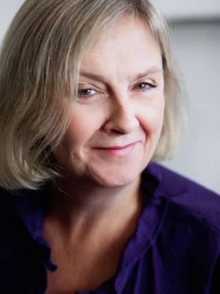 Julie Nash