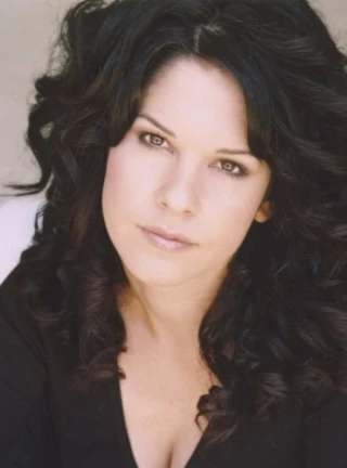 Dana Dewes