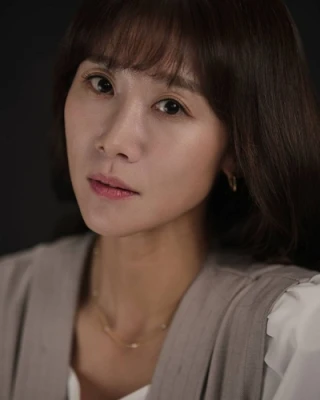 Yoo Yeon