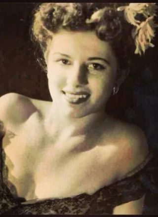 Helen Hart
