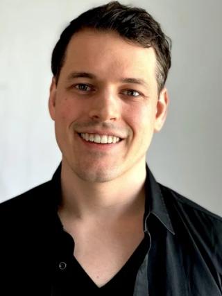 Thomas J. Peters
