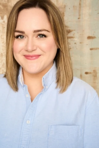 Lauren Holt