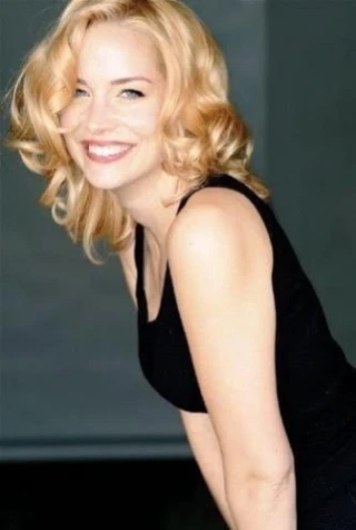 Kelly Rowen Kean