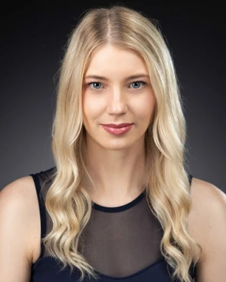 Nicholle Hembra