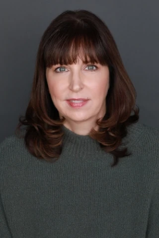 Moira Kirland