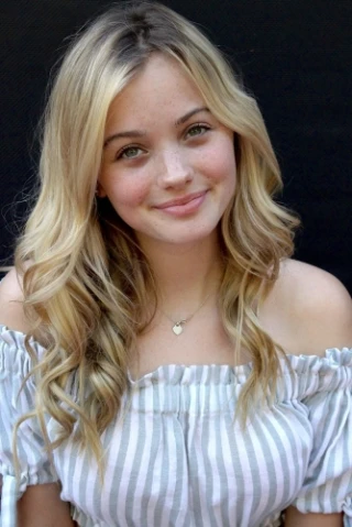 Isabella Betwee