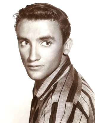 Ronnie Burns