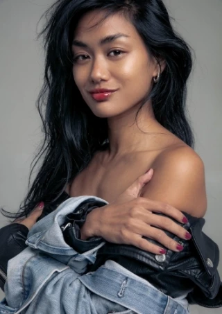Kat David