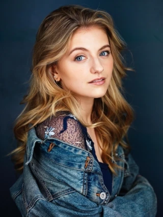 Josie Axelson