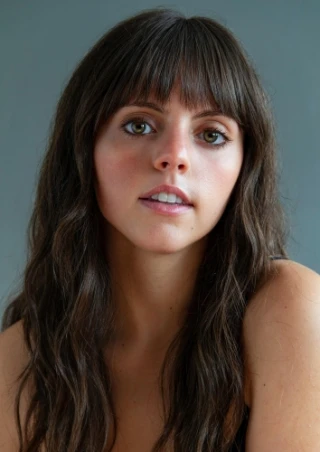 Georgi James