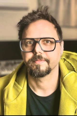 Emanuele Frusi