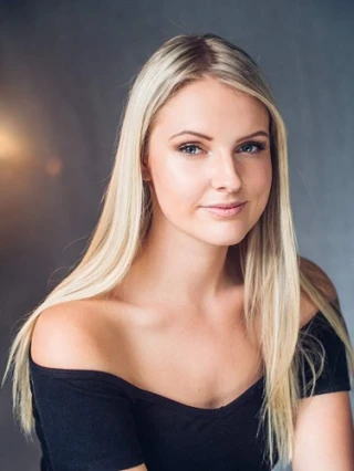 Claudia Nixon