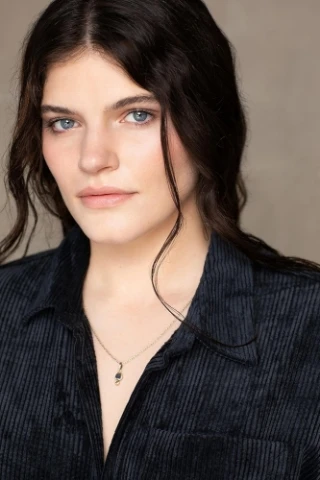 Halle Curley