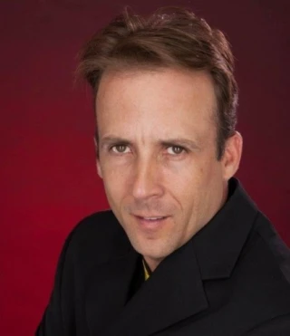 Curtis Gordon