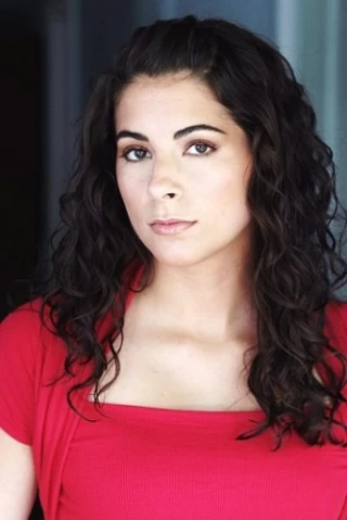 Nina Voltaire