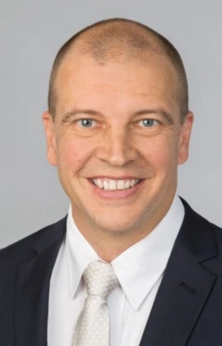 Nic Testoni