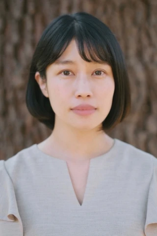 Nana Akuzawa