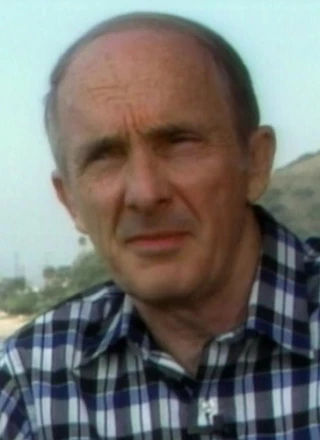 Stanley Plog