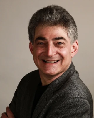 Len Uhley