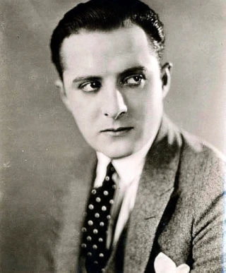 Gaston Glass