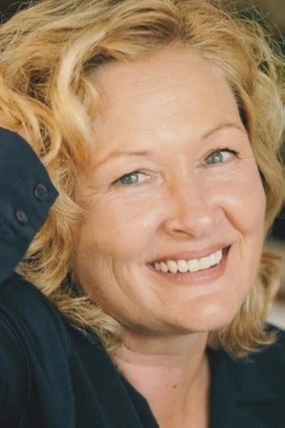 Claire Jacobs