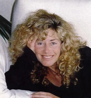Nina Saxon