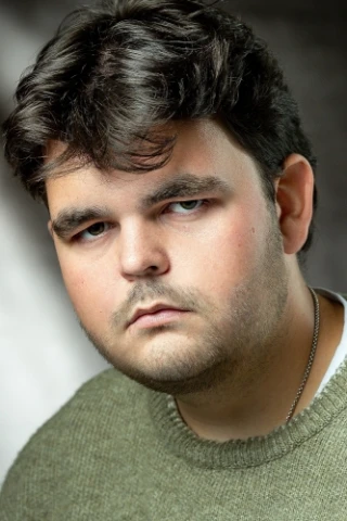 Luke Ayres