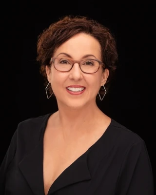 Carolyn Leone