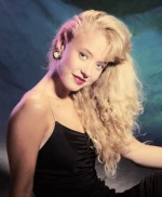 Hilary Van Dyke