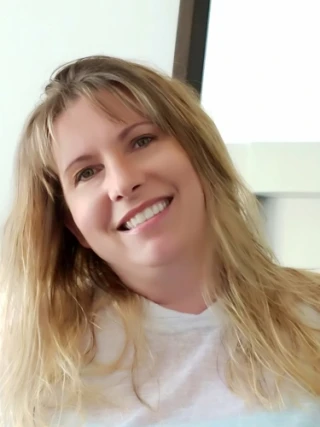 Mandy Taylor