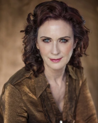 Linda Cairns