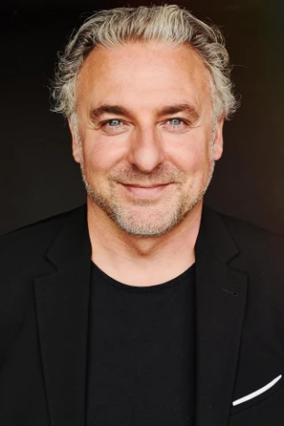 Mark Rau