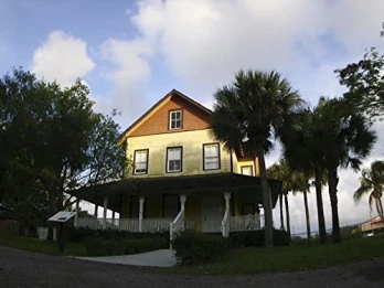 Riddle House/Pioneer Saloon