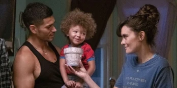 Single Mom is Looking (for) Family