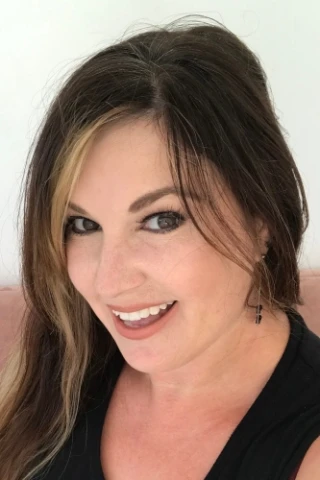 Stacey Lea