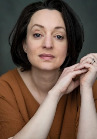 Lindsay Bennett-Thompson