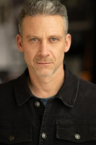 Zachary Graves
