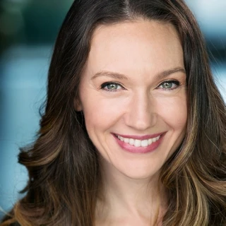 Sarah Lowe