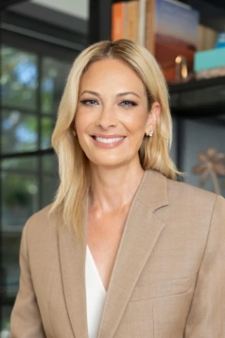 Jamee Natella