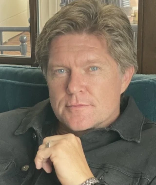 Robert Sean Burke