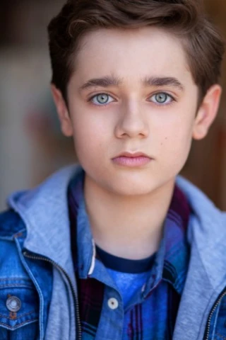 Max Ferro
