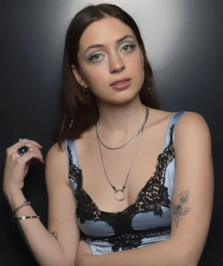 Lizzy McAlpine