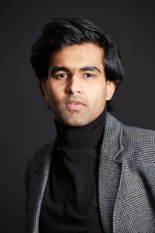 Aizy Hyder